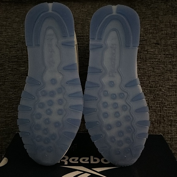 Reebok Classic Leather Running shoe - Picture 4 of 6